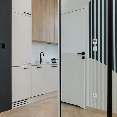 Eleganckie W Katowicach Z Dostepem Do Silowni Oraz Sali Zabaw By Renters شقة *